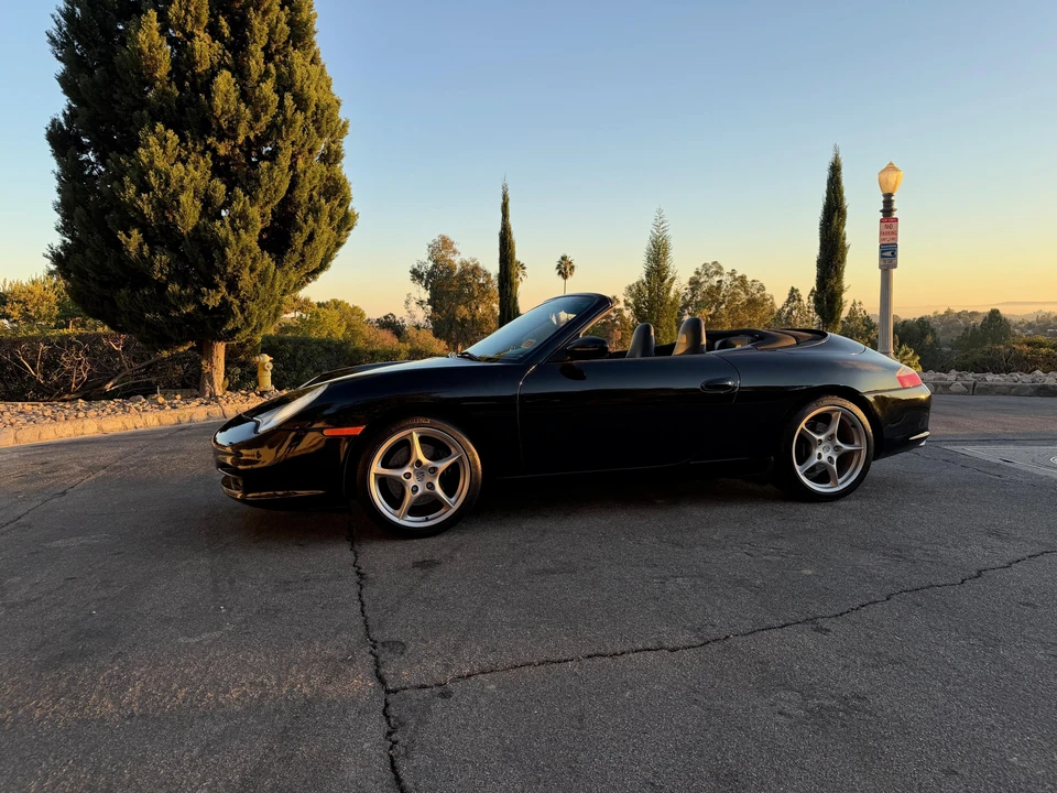 2002 Porsche 996 Carrera - Image 10 of 31