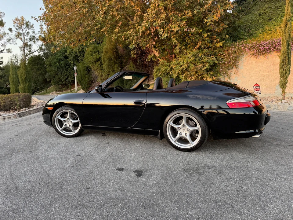 2002 Porsche 996 Carrera - Image 13 of 31