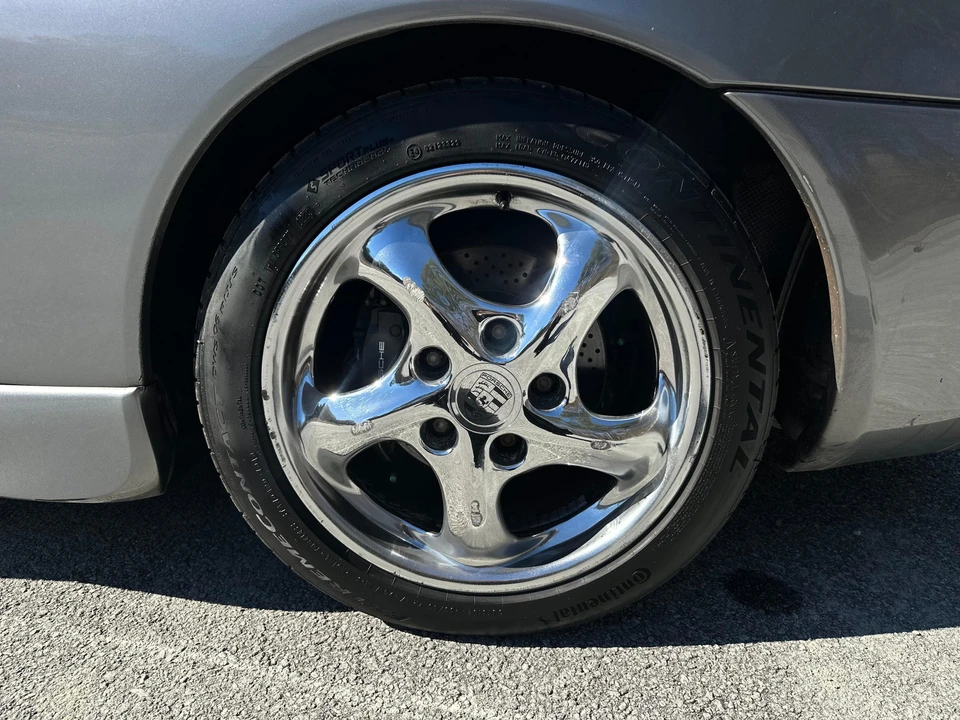 2002 Porsche 996 Carrera - Image 28 of 31