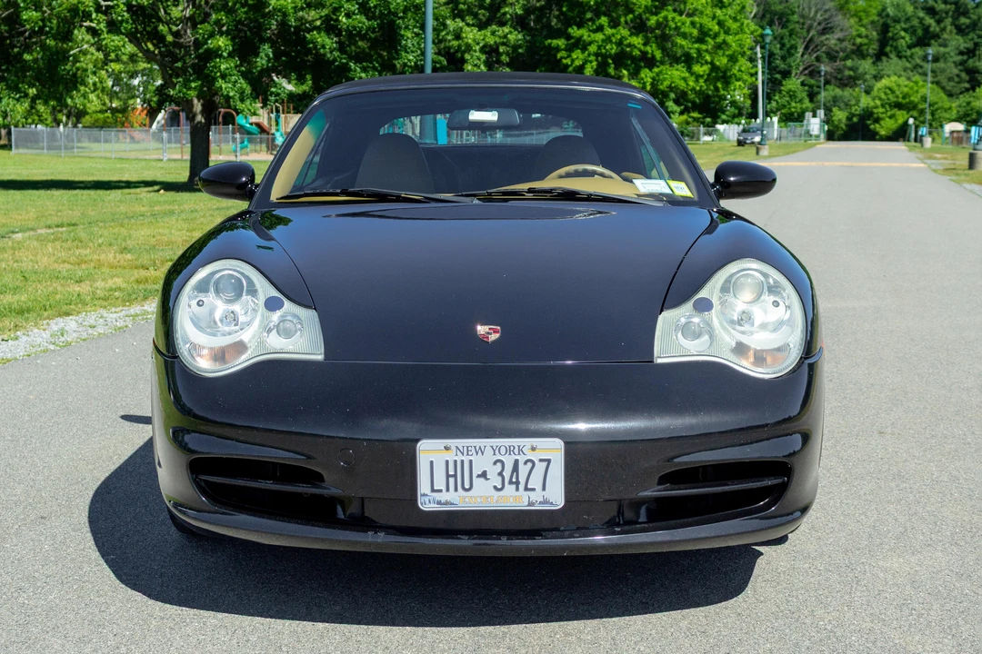 2002 Porsche 996 Carrera - Image 2 of 31