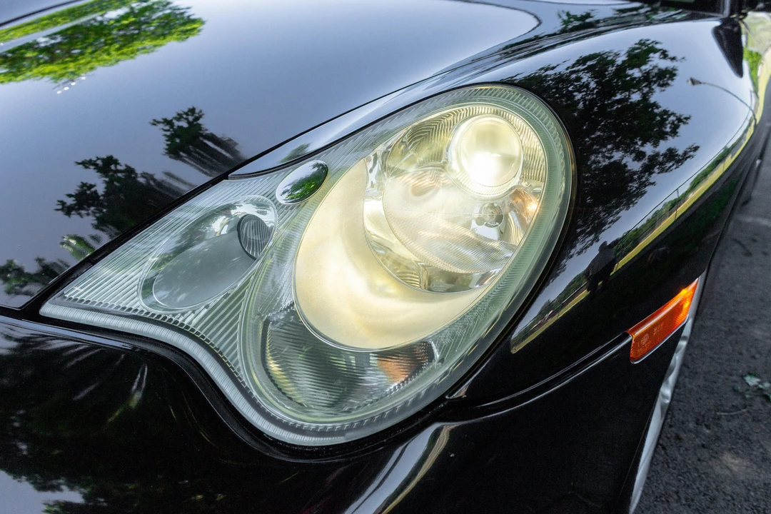 2002 Porsche 996 Carrera - Image 24 of 31
