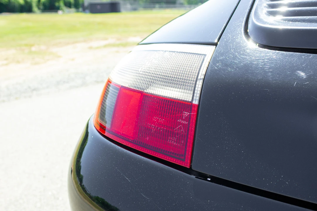 2002 Porsche 996 Carrera - Image 28 of 31
