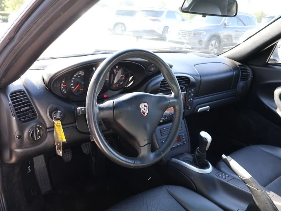 2002 Porsche 996 Carrera - Image 13 of 18