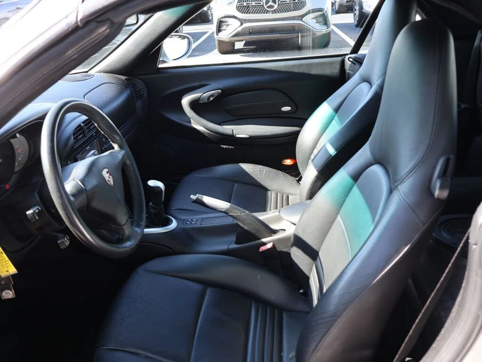 2002 Porsche 996 Carrera - Image 15 of 18