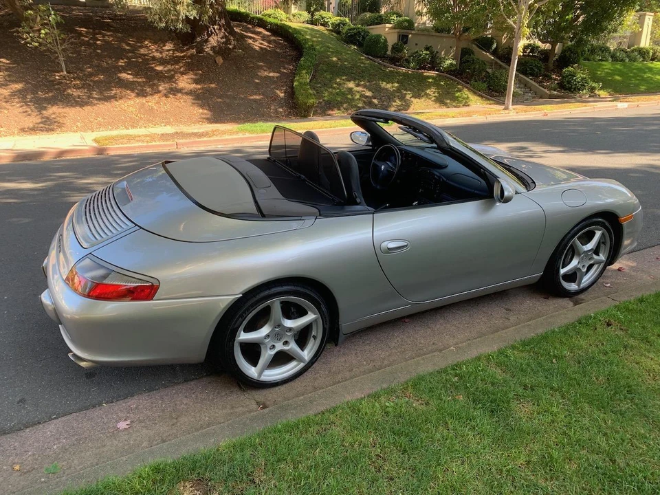 2002 Porsche 996 Carrera - Image 18 of 31