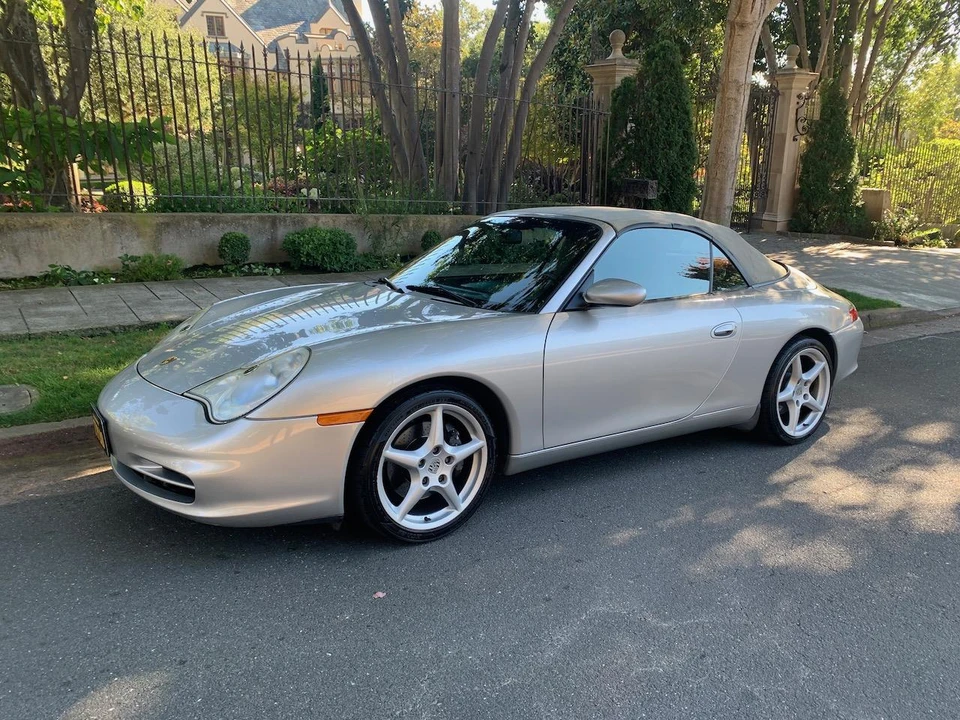 2002 Porsche 996 Carrera - Image 2 of 31
