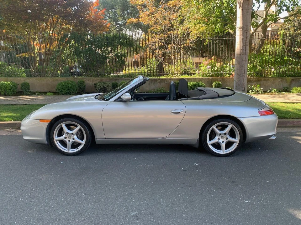 2002 Porsche 996 Carrera - Image 25 of 31