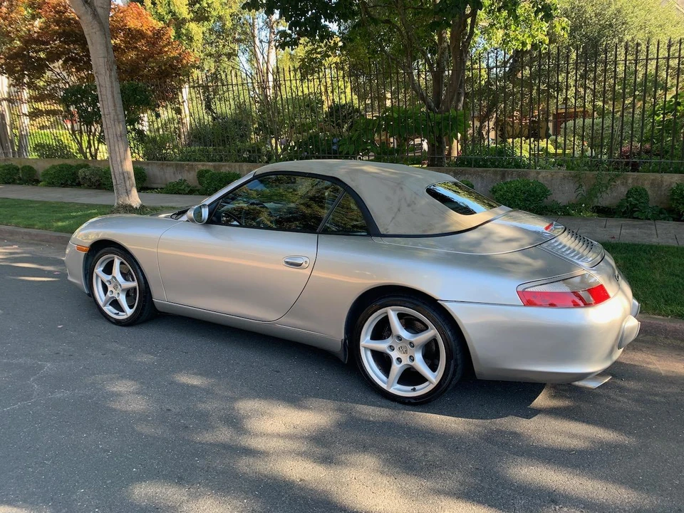 2002 Porsche 996 Carrera - Image 11 of 31