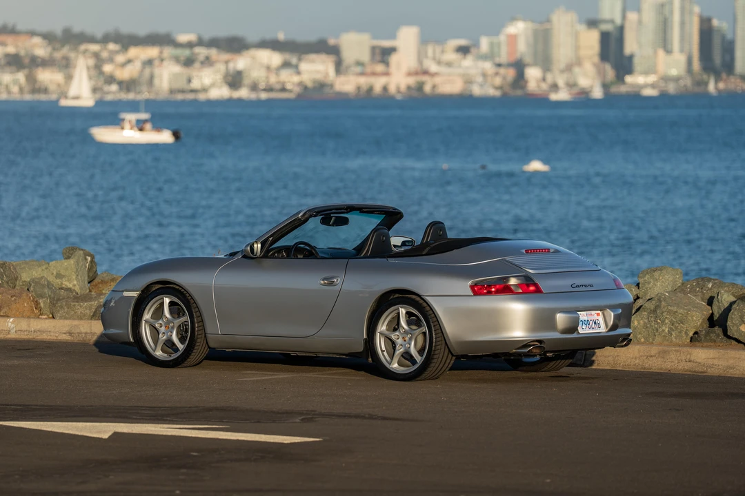 2002 Porsche 996 Carrera - Image 12 of 31