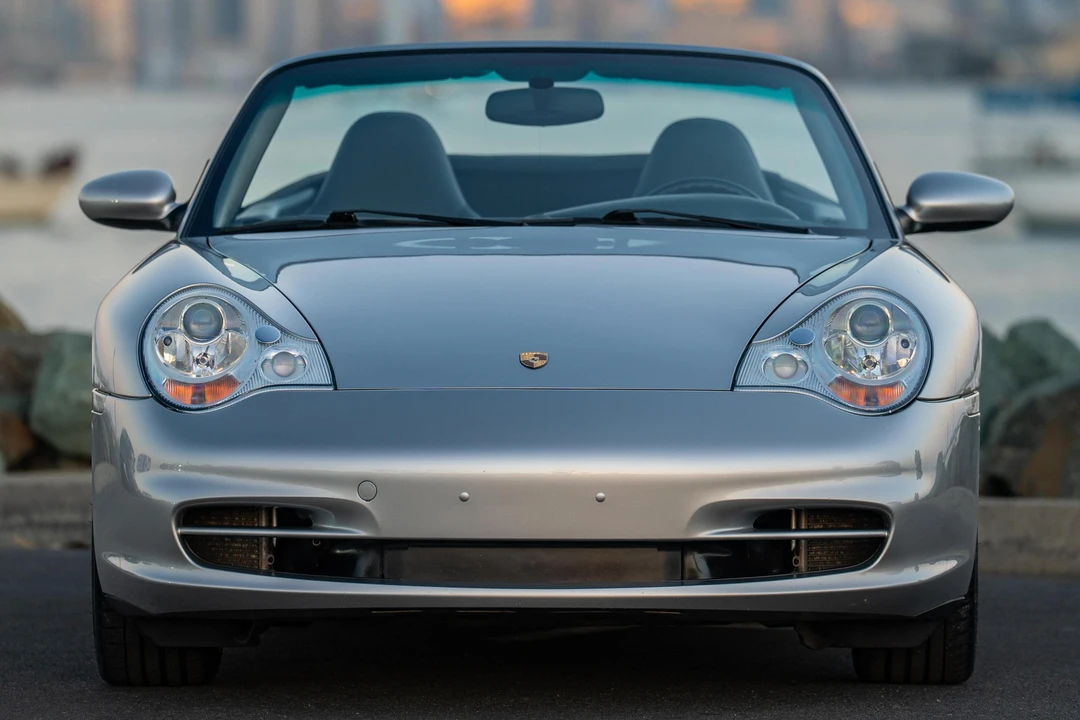 2002 Porsche 996 Carrera - Image 2 of 31