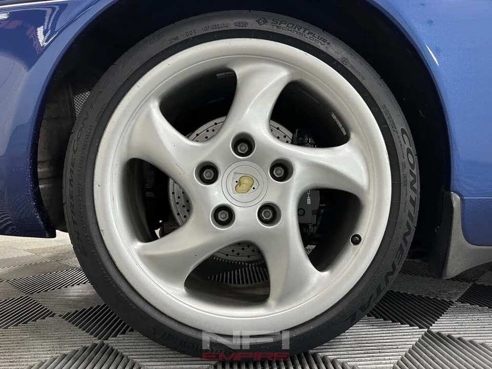 2002 Porsche 996 Carrera - Image 27 of 31