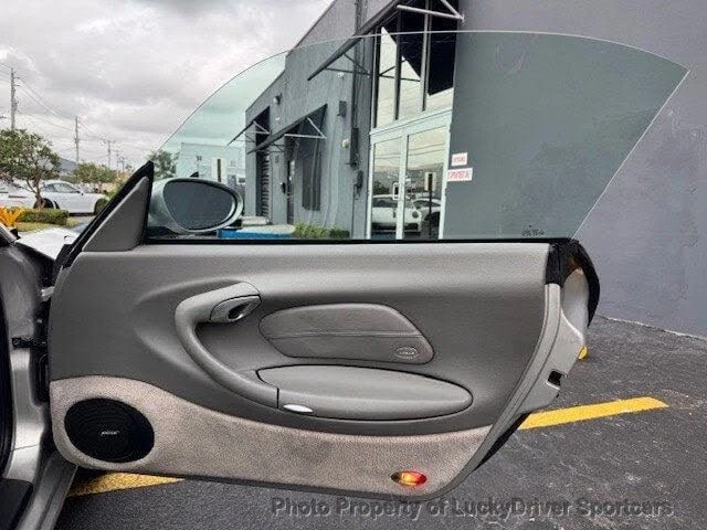2002 Porsche 996 Carrera - Image 13 of 24