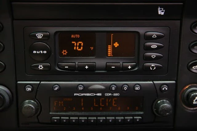 2002 Porsche 996 Carrera - Image 22 of 31