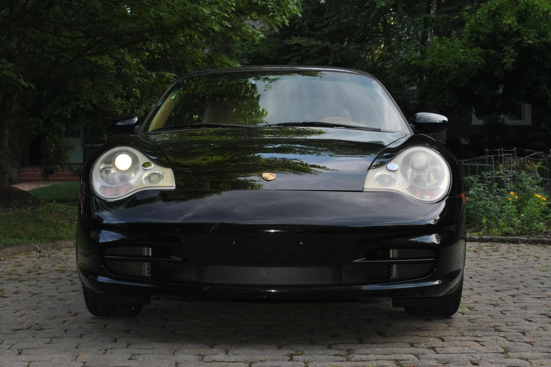 2002 Porsche 996 Carrera - Image 2 of 31