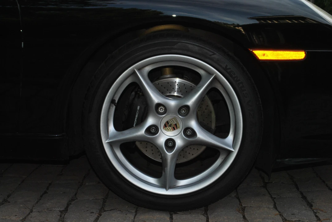2002 Porsche 996 Carrera - Image 12 of 31