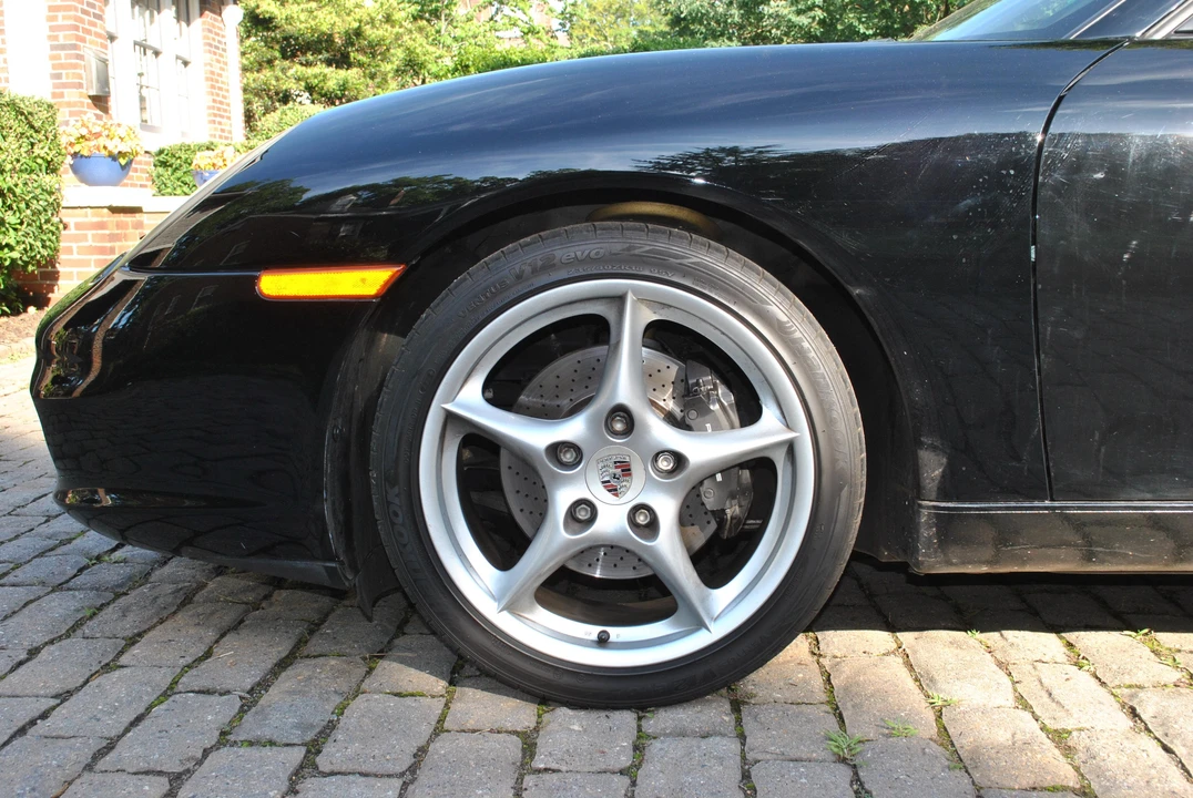 2002 Porsche 996 Carrera - Image 9 of 31