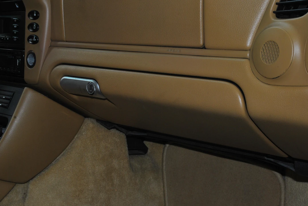 2002 Porsche 996 Carrera - Image 29 of 31