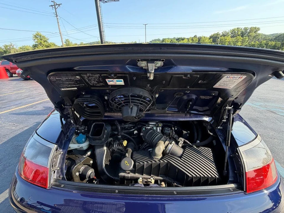 2002 Porsche 996 Carrera - Image 29 of 31
