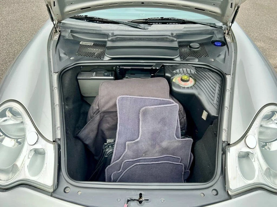2002 Porsche 996 Carrera - Image 10 of 31