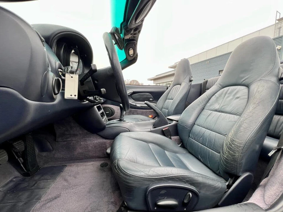 2002 Porsche 996 Carrera - Image 21 of 31