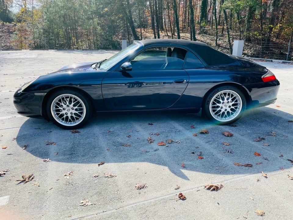 2002 Porsche 996 Carrera - Image 28 of 31
