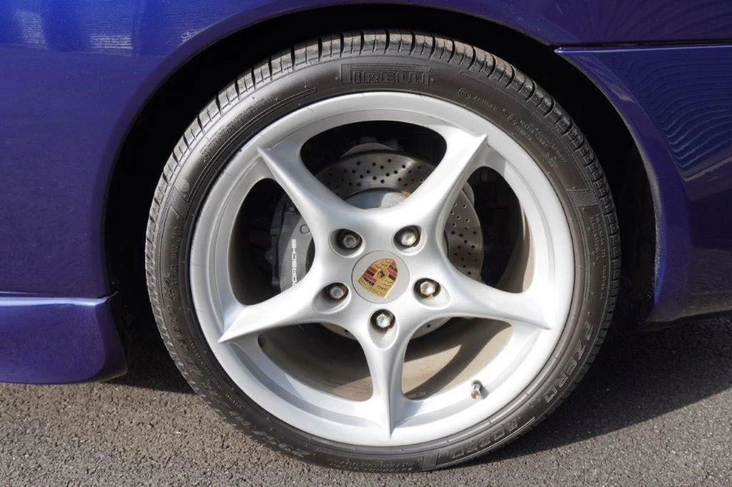 2002 Porsche 996 Carrera - Image 5 of 31