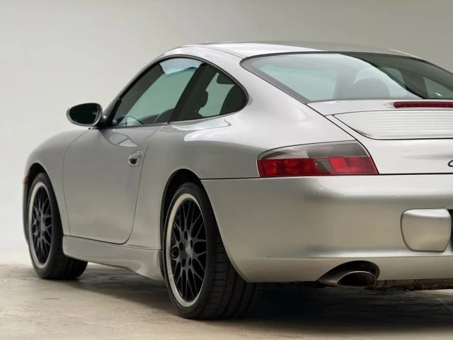 2002 Porsche 996 Carrera - Image 17 of 21