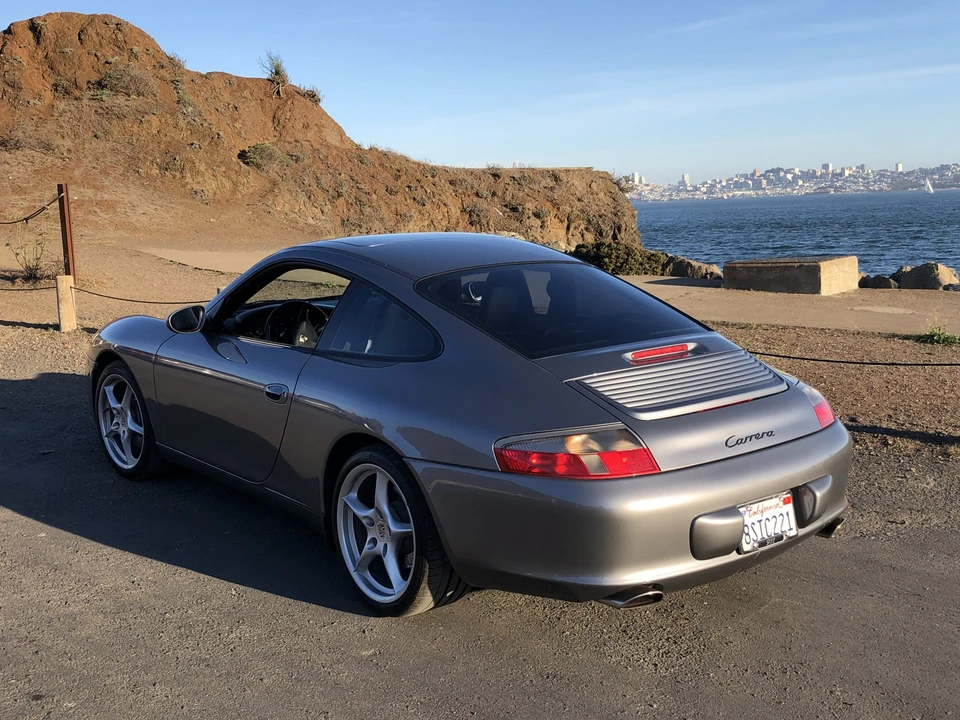 2002 Porsche 996 Carrera - Image 10 of 31