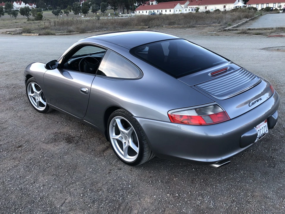 2002 Porsche 996 Carrera - Image 9 of 31