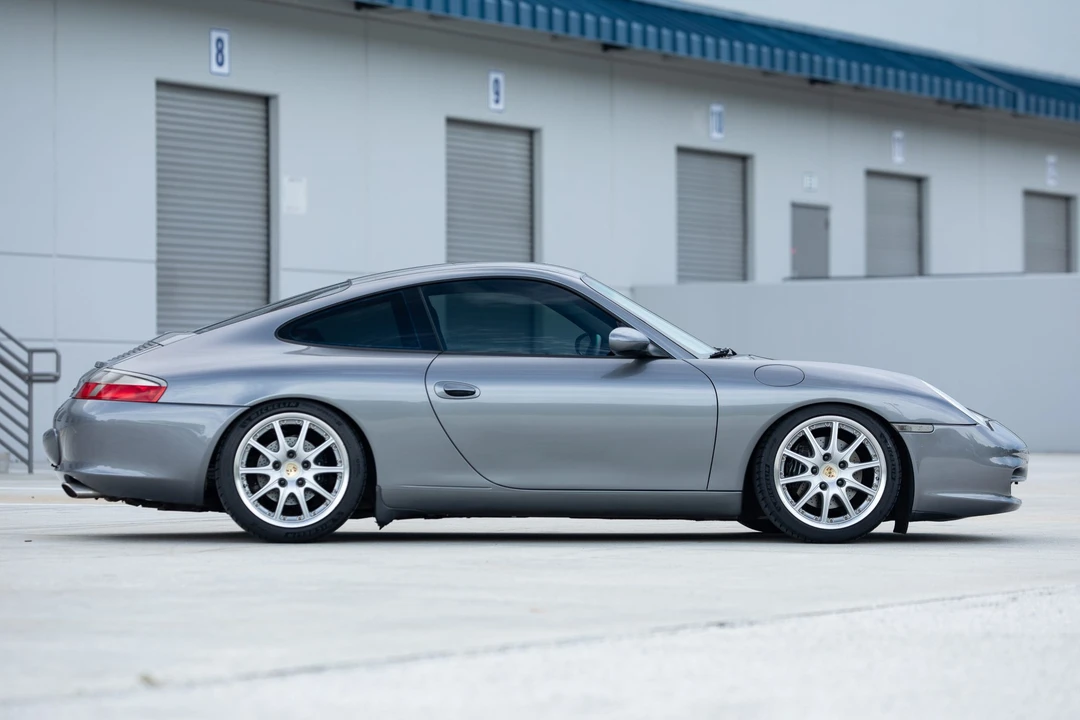 2002 Porsche 996 Carrera - Image 5 of 31