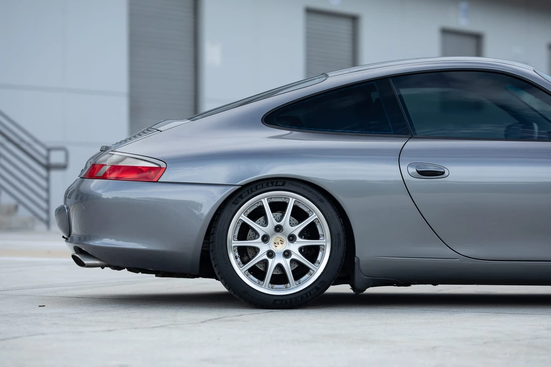 2002 Porsche 996 Carrera - Image 18 of 31