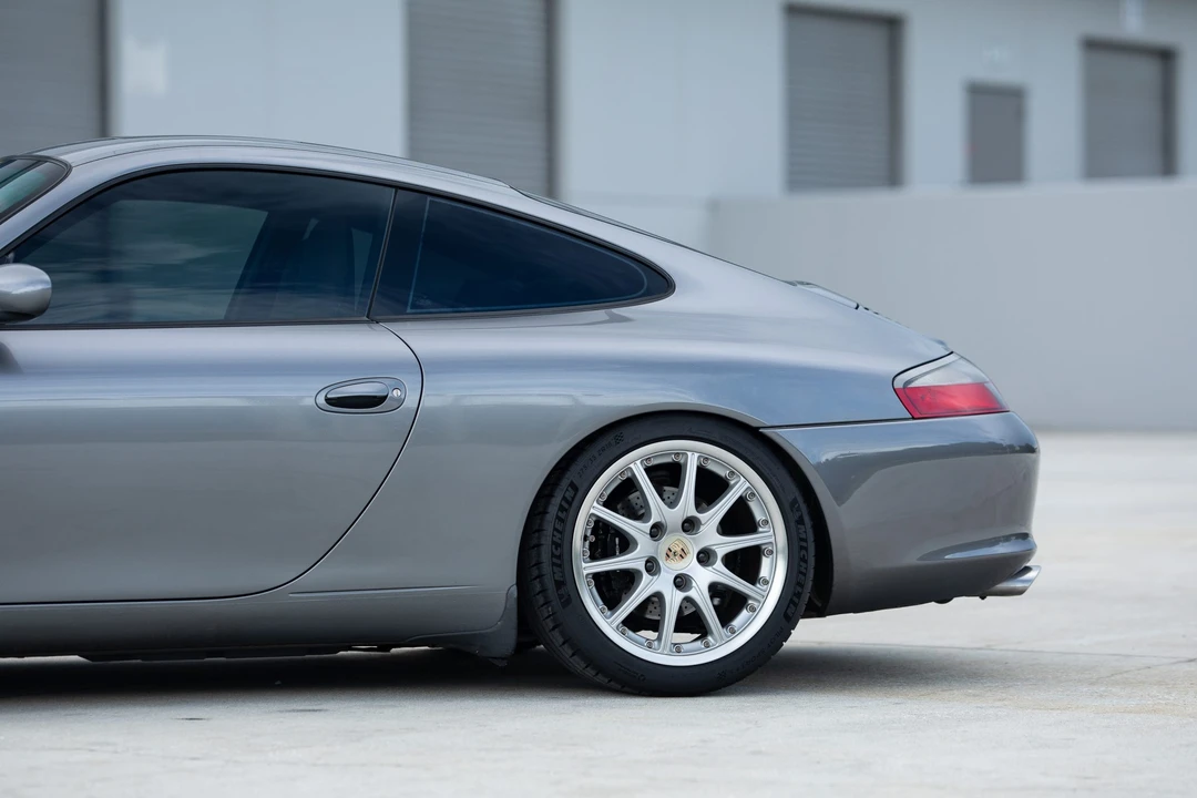 2002 Porsche 996 Carrera - Image 27 of 31