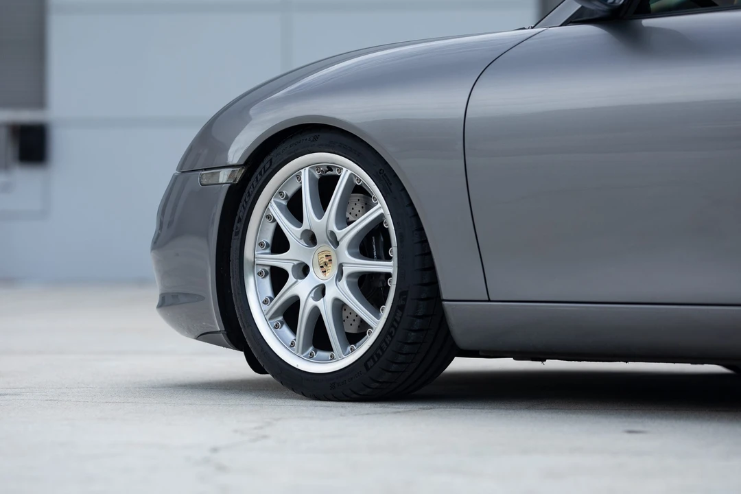 2002 Porsche 996 Carrera - Image 28 of 31