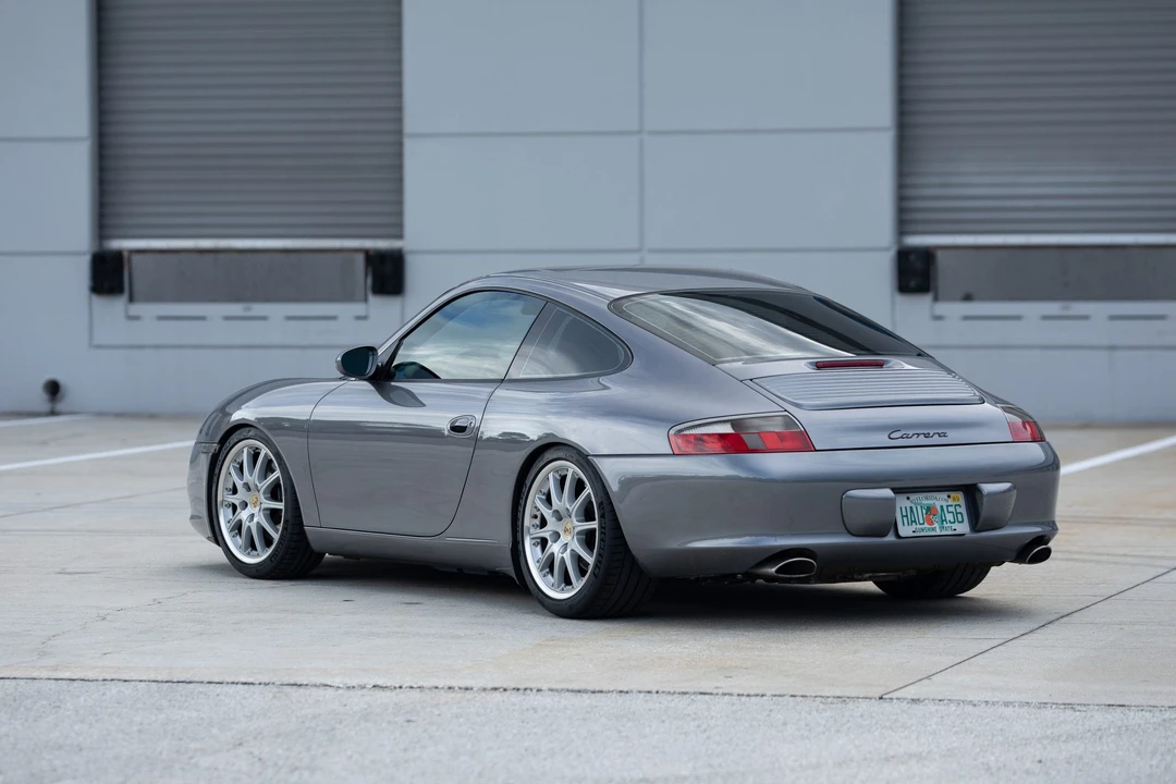 2002 Porsche 996 Carrera - Image 11 of 31