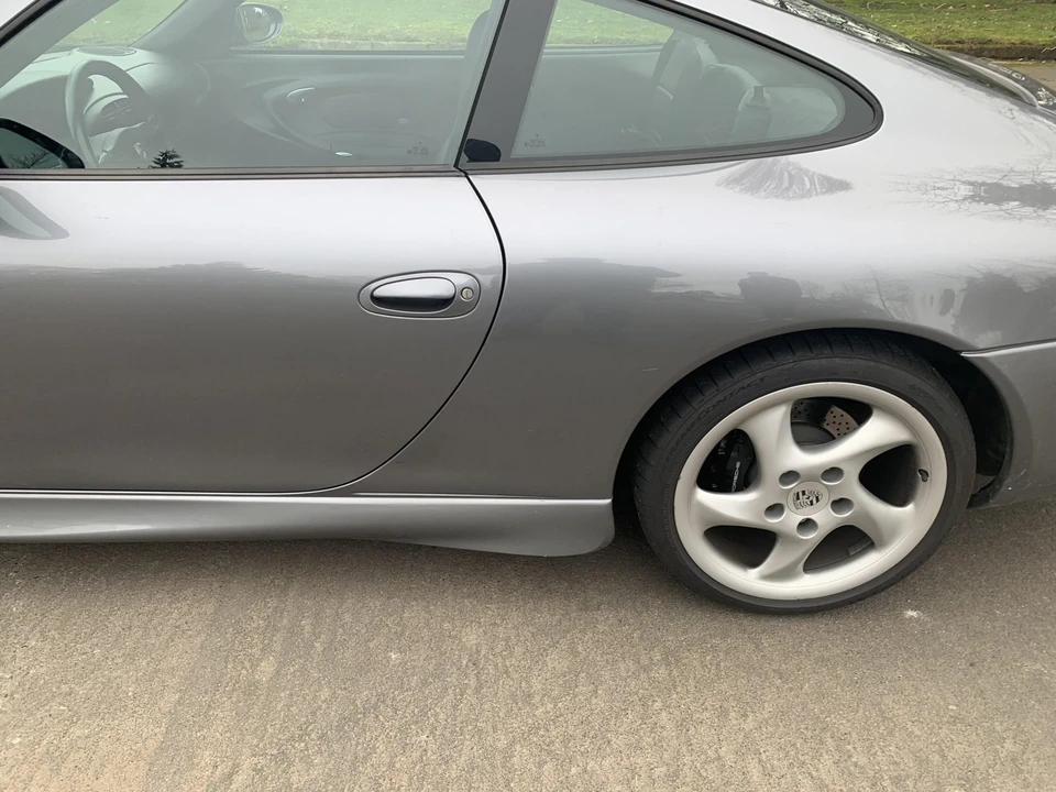2002 Porsche 996 Carrera - Image 22 of 31