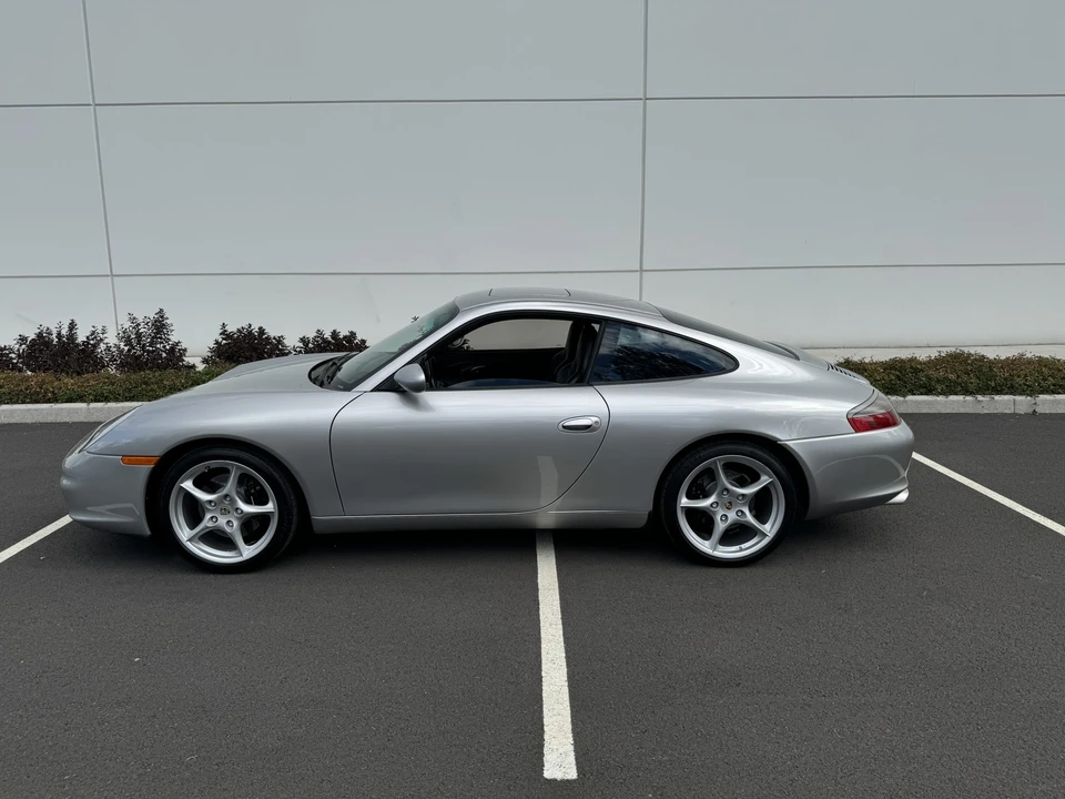 2002 Porsche 996 Carrera - Image 11 of 31
