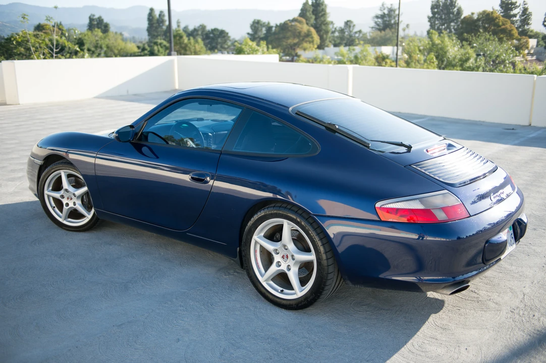 2002 Porsche 996 Carrera - Image 11 of 31