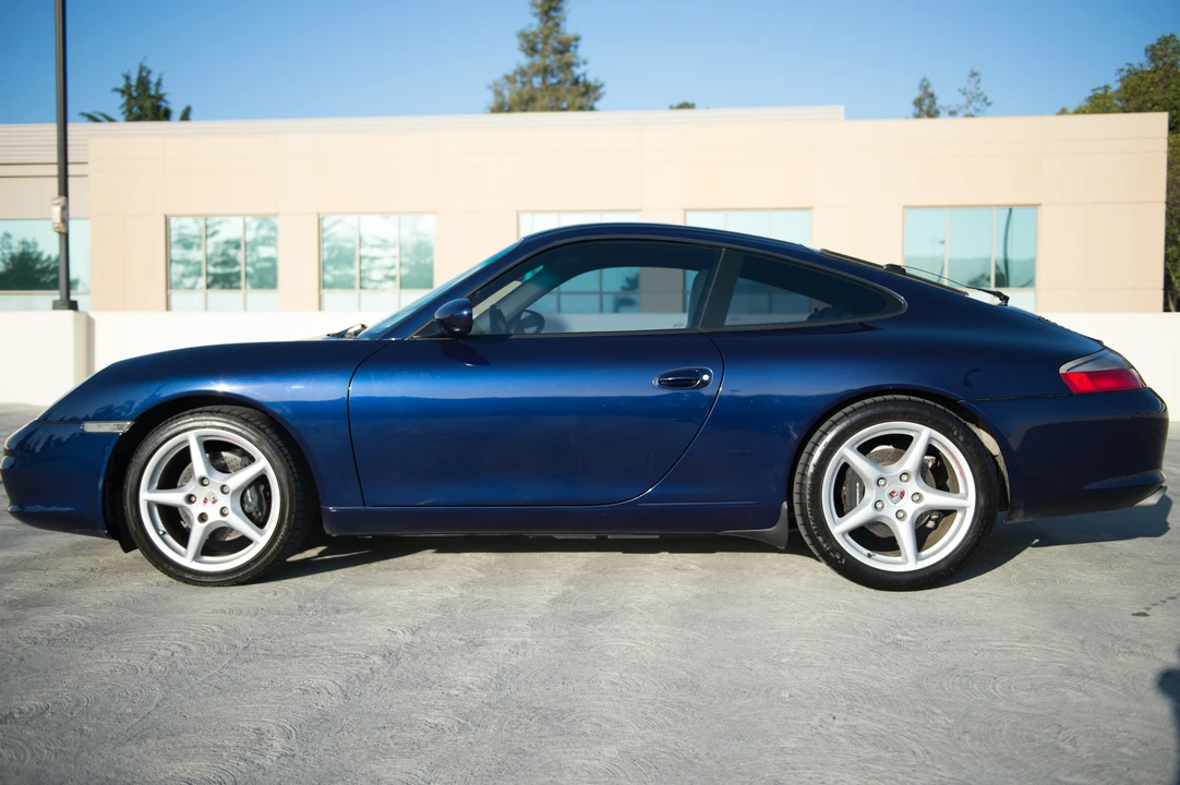 2002 Porsche 996 Carrera - Image 10 of 31