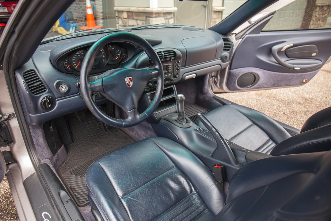 2002 Porsche 996 Carrera - Image 26 of 31
