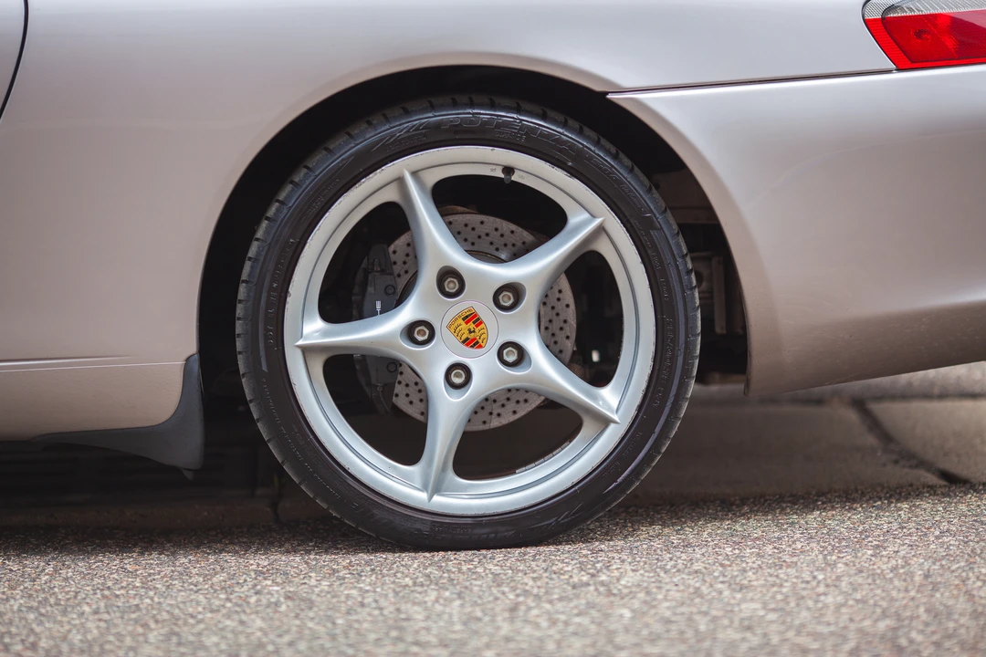2002 Porsche 996 Carrera - Image 23 of 31