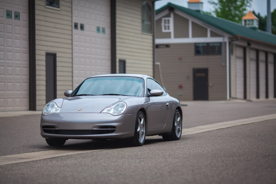 2002 Porsche 996 Carrera - Image 2 of 31