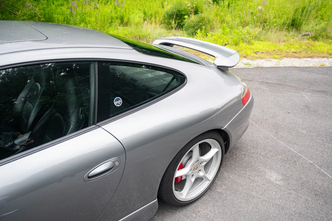 2002 Porsche 996 Carrera - Image 28 of 31