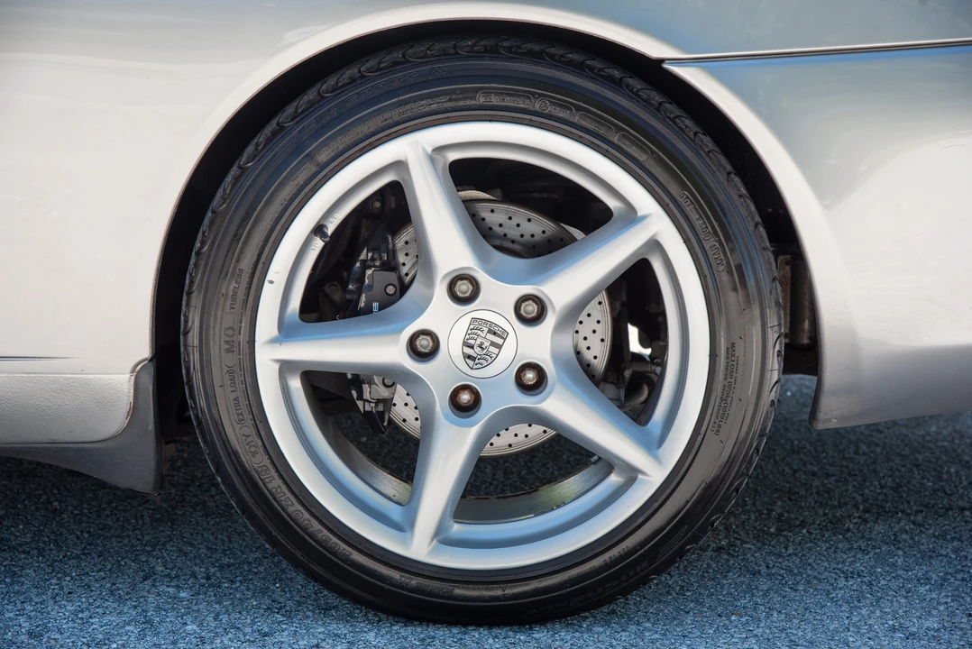 2002 Porsche 996 Carrera - Image 29 of 31