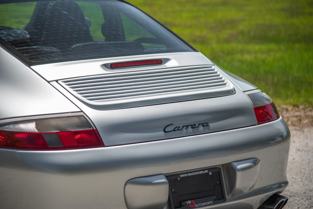 2002 Porsche 996 Carrera - Image 25 of 31