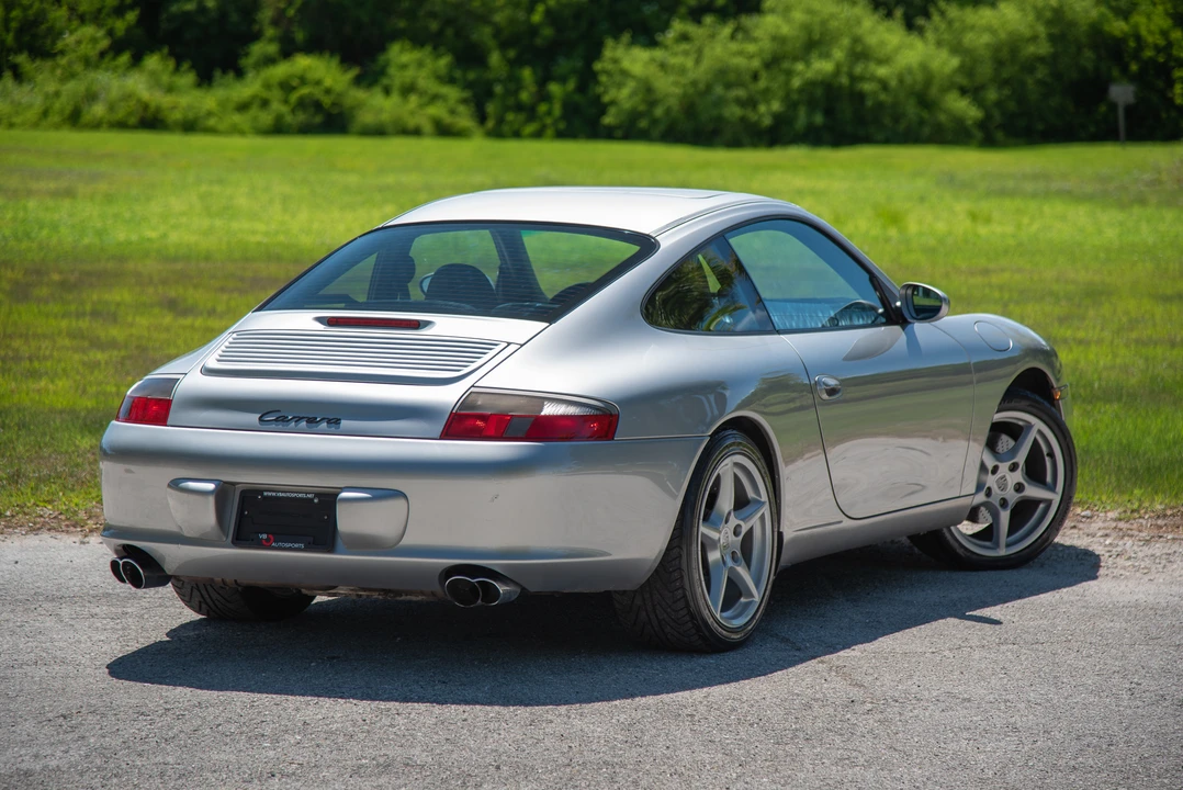 2002 Porsche 996 Carrera - Image 11 of 31