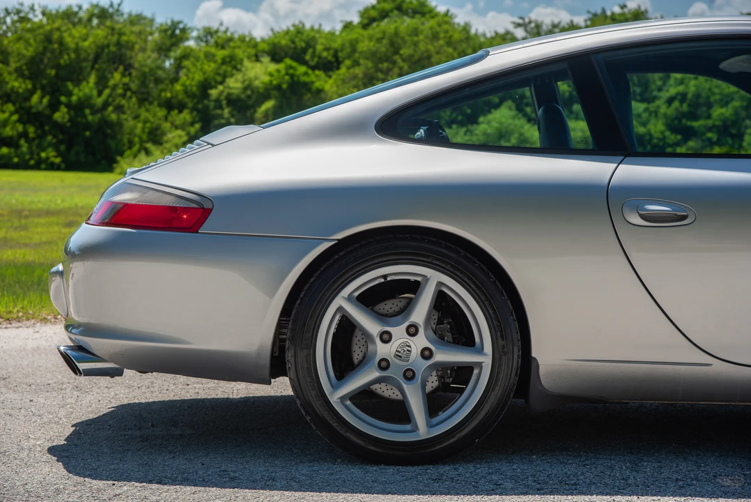 2002 Porsche 996 Carrera - Image 17 of 31