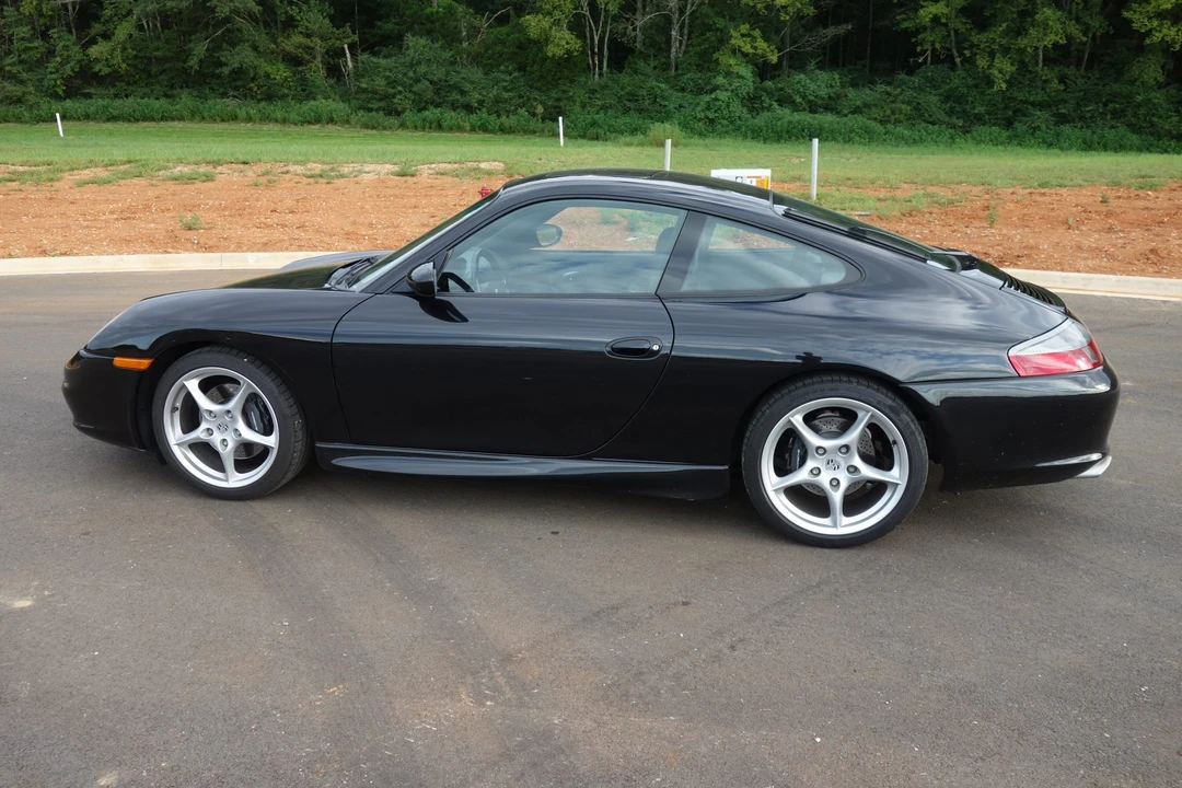 2002 Porsche 996 Carrera - Image 11 of 31