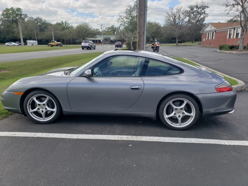 2002 Porsche 996 Carrera - Image 5 of 31