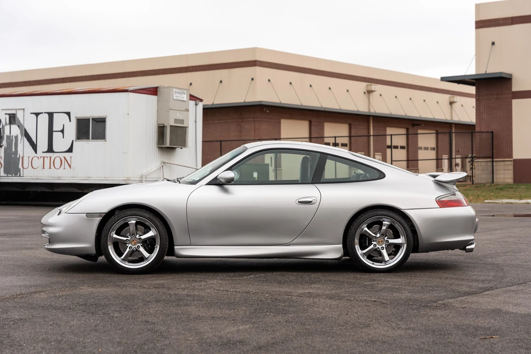 2002 Porsche 996 Carrera - Image 28 of 31