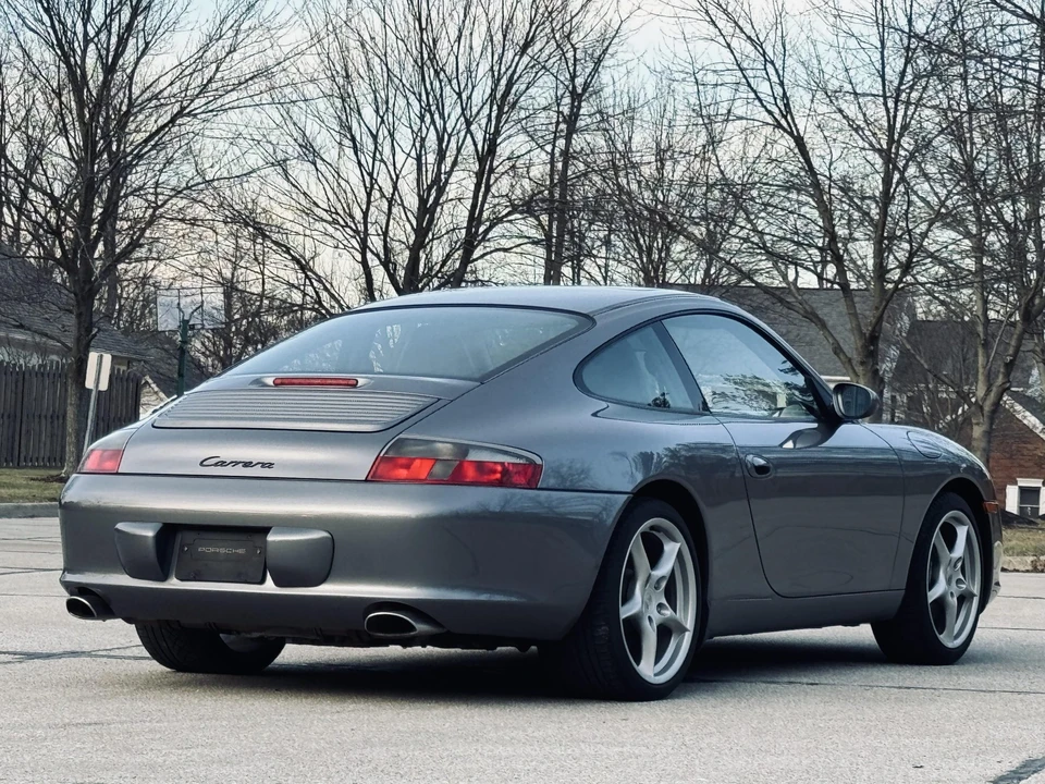 2002 Porsche 996 Carrera - Image 10 of 31